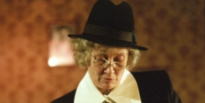 <%# $this->DataItem->marArticleFrom->title %