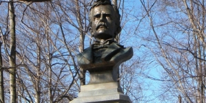 Pomnik Tytusa Chałubińskiego i Jana Krzeptowskiego Sabały w Zakopanem.