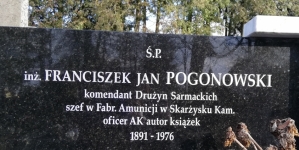 Grób inż. Franciszka Jana Pogonowskiego na cmentarzu w Babicach Starych pod Warszawą.