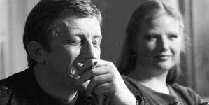 <%# $this->DataItem->marArticleFrom->title %