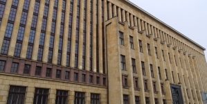 Gmach Biblioteki Jagiellońskiej w Krakowie przy Al. Mickiewicza.