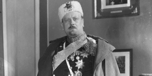 Bogusław Samborski jako generał żandarmerii w jednej ze scen filmu "Dziesięciu z Pawiaka".