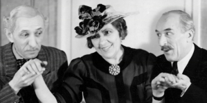 Przedstawienie "Łatwiej  przejść wielbłądowi" w Teatrze Komedia w Warszawie w maju 1942 roku.