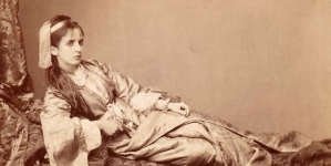 Portret Heleny z Rosenów Górskiej w stroju orientalnym.