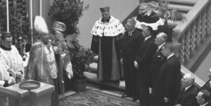 <%# $this->DataItem->marArticleFrom->title %