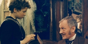 <%# $this->DataItem->marArticleFrom->title %