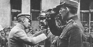 Odznaczenie oficerów Wojska Polskiego przez Naczelnika Państwa Józefa Piłsudskiego 14.09.1920 r.
