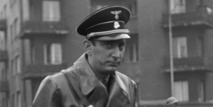 Gustaw Holoubek w filmie Leonarda Buczkowskiego "Czas przeszły" z 1961 roku.