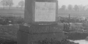 Grób Floriana Ceynowa na cmentarzu w Przysiersku.