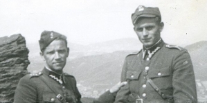 Ks. Władysław Gurgacz i Stanisław Szajna latem 1949 r.