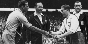 <%# $this->DataItem->marArticleFrom->title %