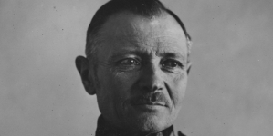 Kazimierz Dzierżanowski, generała dywizji, komendant Wyższej Szkoły Wojennej w Warszawie.