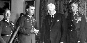 <%# $this->DataItem->marArticleFrom->title %