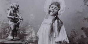 Michalina Łaska w kreacji scenicznej.