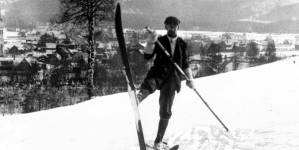 Mieczysław Karłowicz na nartach na stoku Gubałówki w Zakopanem.