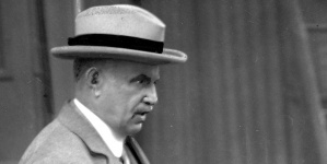 Antoni Olszewski, kierownik Ministerstwa Przemysłu i Handlu.