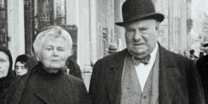 <%# $this->DataItem->marArticleFrom->title %