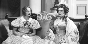Teresa Suchecka i Zuzanna Zalewska w przedstawieniu "Wychowanka" w Teatrze im. Juliusza Słowackiego w Krakowie we wrześniu 1935 r.
