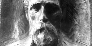 Płaskorzeźba dłuta artysty rzeźbiarza Karola Hukana przedstawiająca Adama Asnyka.