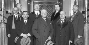 Wizyta przedstawicieli zagranicznych organizacji budowlanych w siedzibie IKC-a w Krakowie w marcu 1930 r.
