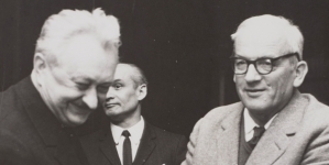 <%# $this->DataItem->marArticleFrom->title %