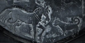 Dolna część herbu z epitafium Andrzeja Czarneckiego z kościoła Św. Piotra i Pawła w Krakowie.