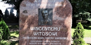 Pomnik Wincentego Witosa w Radzyminie.