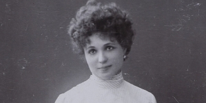 Michalina Łaska w kreacji scenicznej.