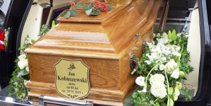 <%# $this->DataItem->marArticleFrom->title %