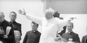 PIELGRZYM Z MAŁEGO MIASTA