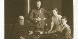 Karol Lanckoroński z dziećmi: Antonim, Adelajdą i Karoliną.