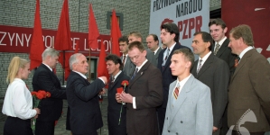 <%# $this->DataItem->marArticleFrom->title %