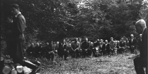 Uroczysta suma w leśnym kościele na Wykusie 12.09.1943 r.