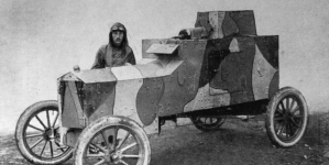 Tadeusz Tański w 1920 roku przy skonstruowanym przez siebie samochodzie Ford FT-B.