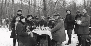 Polowanie z udziałem prezydenta RP Ignacego Mościckiego w ordynacji księcia Karola Mikołaja Radziwiłła w styczniu 1931 roku. (2)