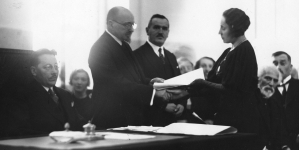 Uroczystość rozdania dyplomów w Akademii Stomatologicznej w Warszawie 8.12.1933 r.