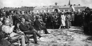 Uroczystości na placu Wolności w Kielcach w czasie V Zjazdu Legionistów  8.08.1926 r.