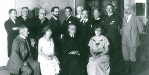 Zespół teatru po premierze spektaklu "Uciekła mi przepióreczka" Stefana Żeromskiego" w 1925 roku.