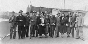 Zespół warszawskiego kabaretu "Qui Pro Quo" podczas pobytu w Krakowie w maju 1931 roku.