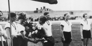Mecz lekkoatletyczny kobiet Polska - Niemcy na Stadionie Wojska Polskiego im. Marszałka Józefa Piłsudskiego w Warszawie w lipcu 1934 roku.
