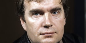 <%# $this->DataItem->marArticleFrom->title %