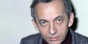 <%# $this->DataItem->marArticleFrom->title %