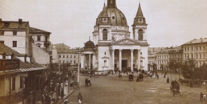 Plac Trzech Krzyży w Warszawie.