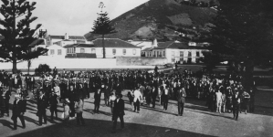 <%# $this->DataItem->marArticleFrom->title %