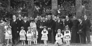 Uroczystość poświęcenia kamienia węgielnego pod Pawilon Półkolonii Dziecięcych w Parku Jordana w Krakowie w czerwcu 1936 r.