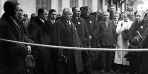 Wiceminster Józef Raczyński podczas przemówienia na wystawie drobiu w Warszawie w listopadzie 1925 r.