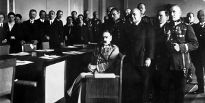 Pierwsze posiedzenie Rady Naukowej Wychowania Fizycznego w sali konferencyjnej Ministerstwie Spraw Wojskowych w Warszawie w lutym 1927 r.