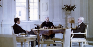 <%# $this->DataItem->marArticleFrom->title %