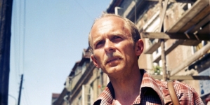 <%# $this->DataItem->marArticleFrom->title %