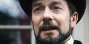 <%# $this->DataItem->marArticleFrom->title %